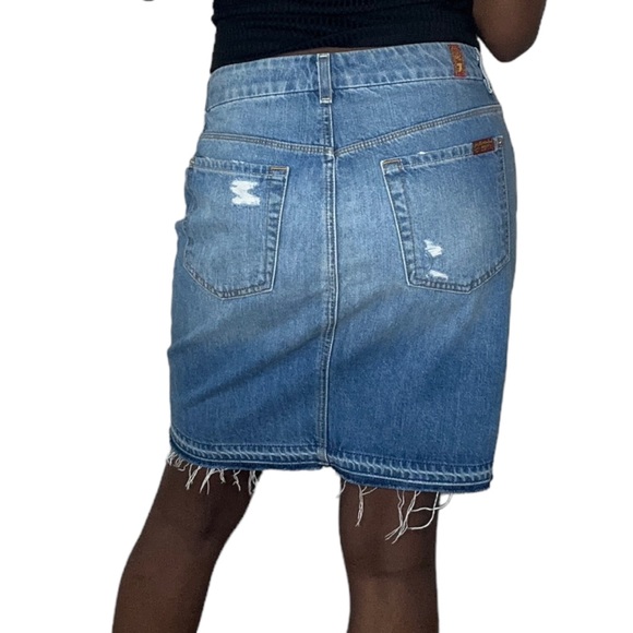 VERY TRENDY 7 for All Mankind Denim Skirt💖 - Picture 4 of 6